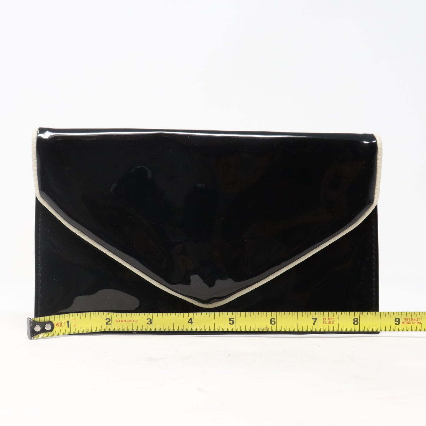 Estee Lauder Black And Cream Cosmetic Bag  / New