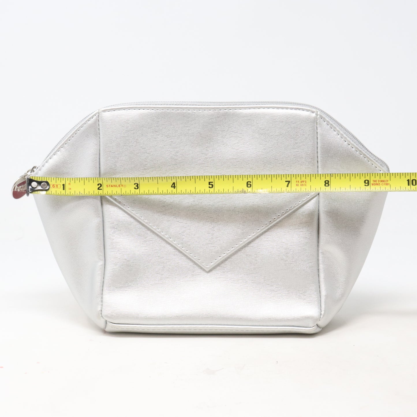 La Prairie Silver Cosmetic Bag  / New